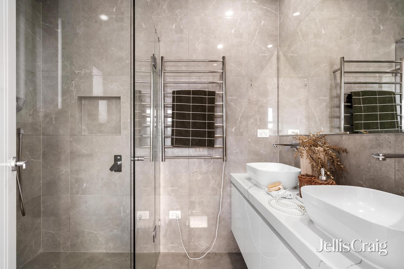 6A Roy Street, Donvale image 9