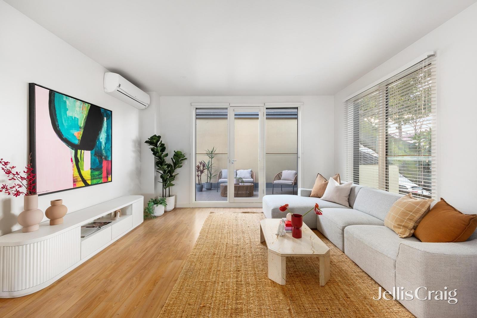 6A Russell Street, Prahran image 2