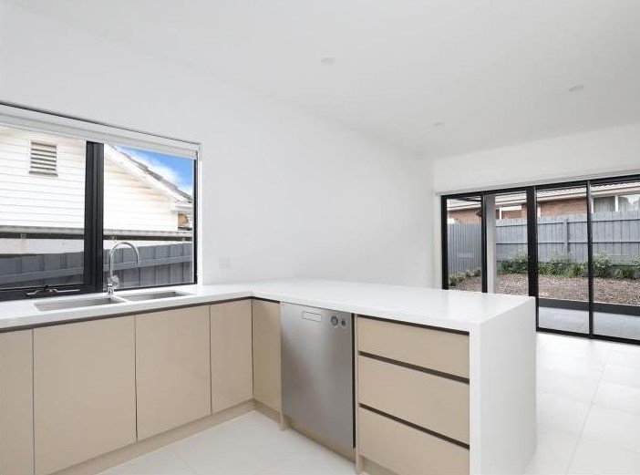 6a St Bridgets Rise, Balwyn North image 3