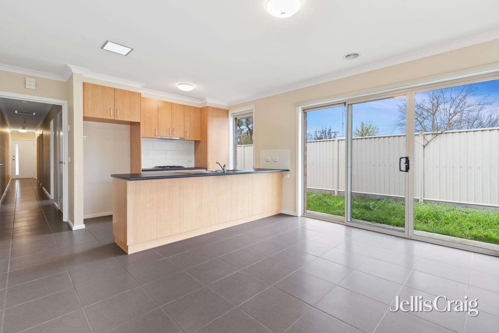 6B Hazel Road, Wendouree image 2