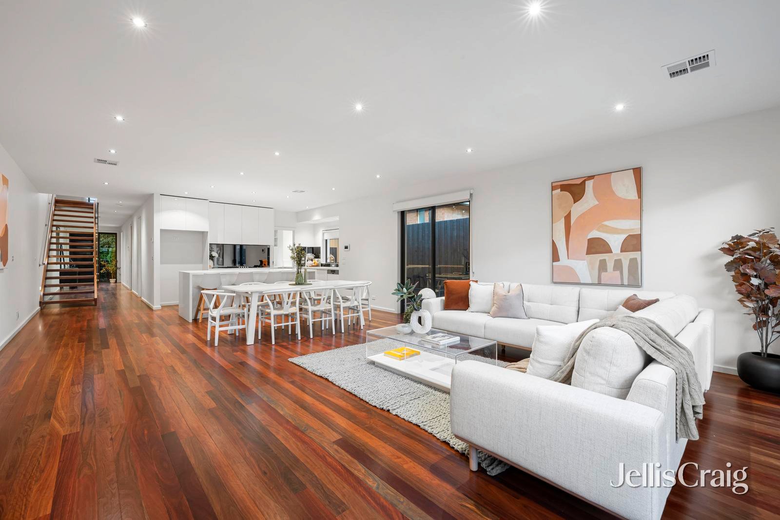 6b Leura Street, Murrumbeena image 2