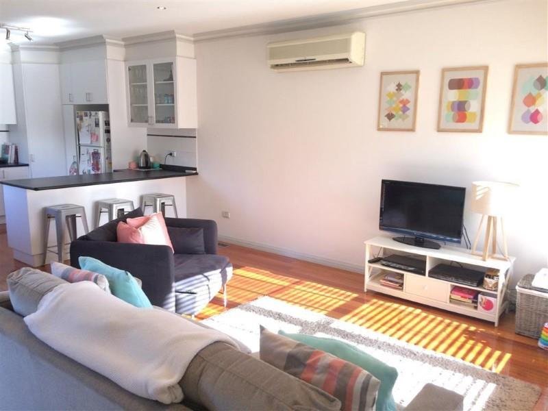 6B Yendon Road, Carnegie image 3