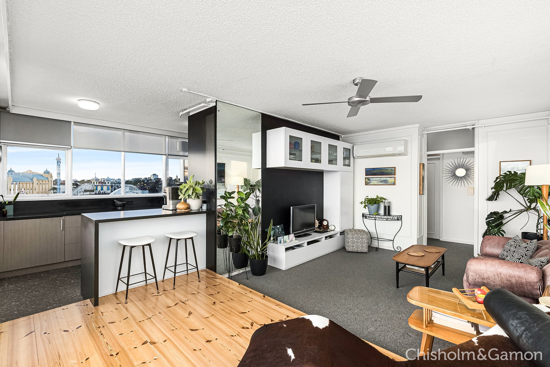 6B/12 Marine Parade, St&nbsp;Kilda image 4