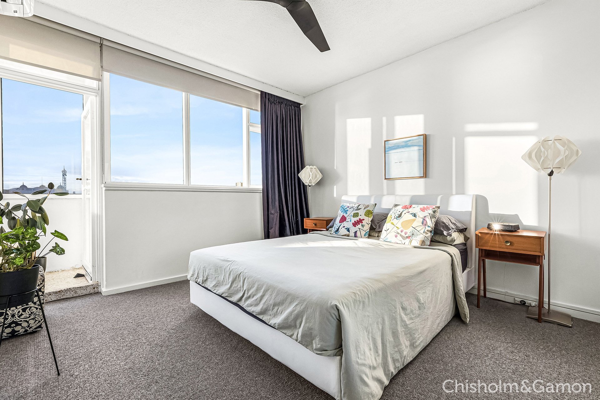 6B/12 Marine Parade, St&nbsp;Kilda image 8