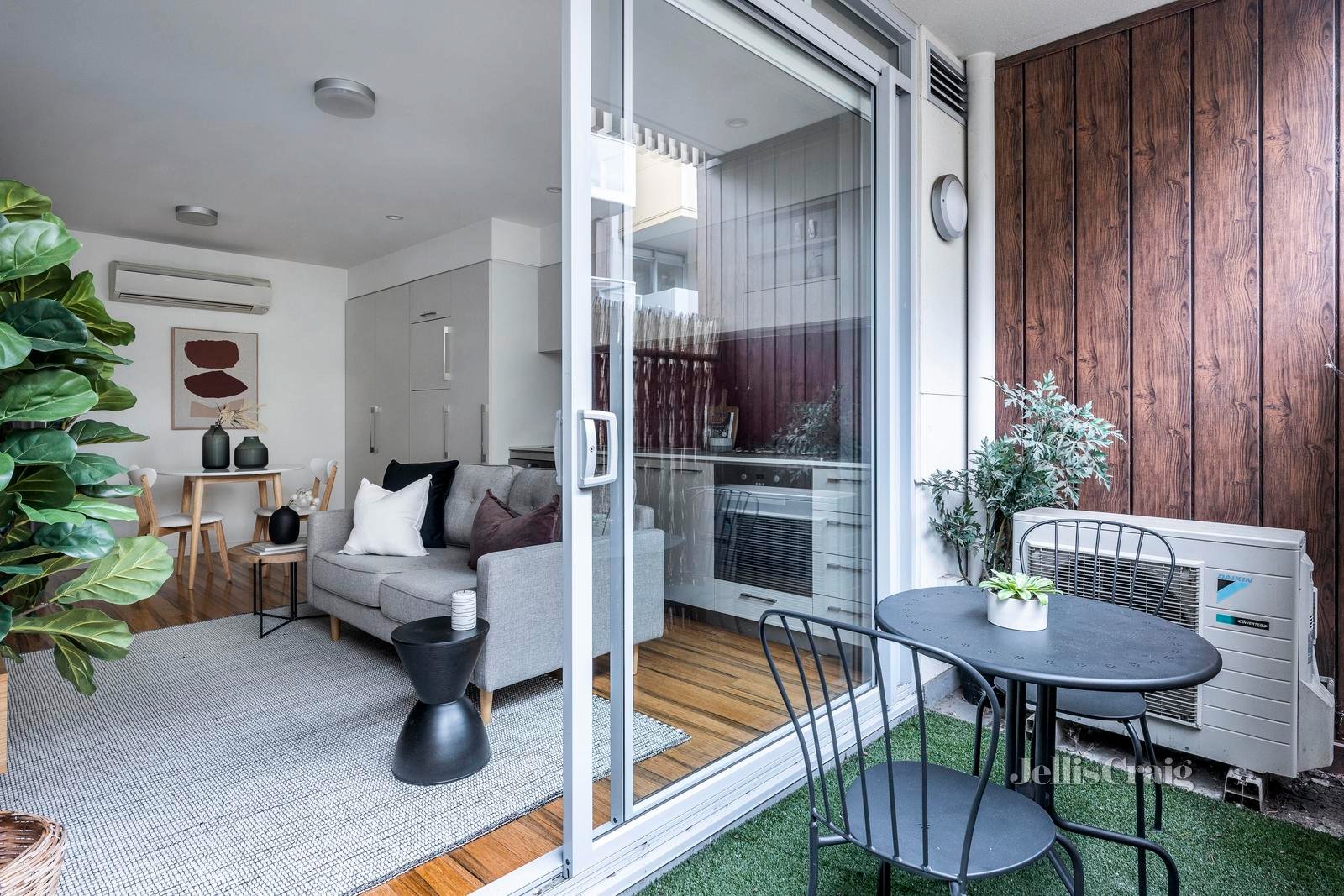 6B/168 Victoria Road, Northcote image 4