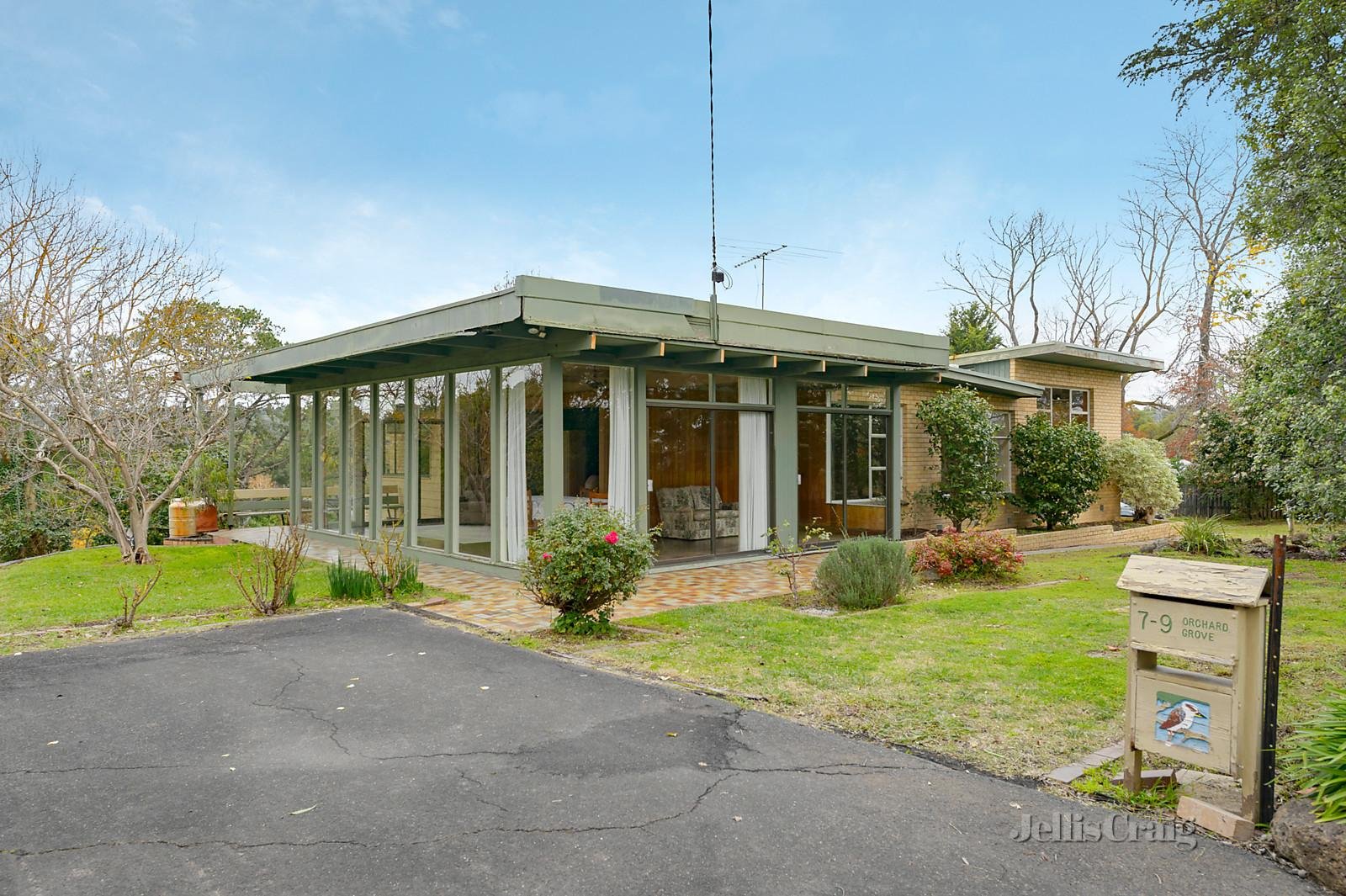 7-9 Orchard Grove, Warrandyte image 1