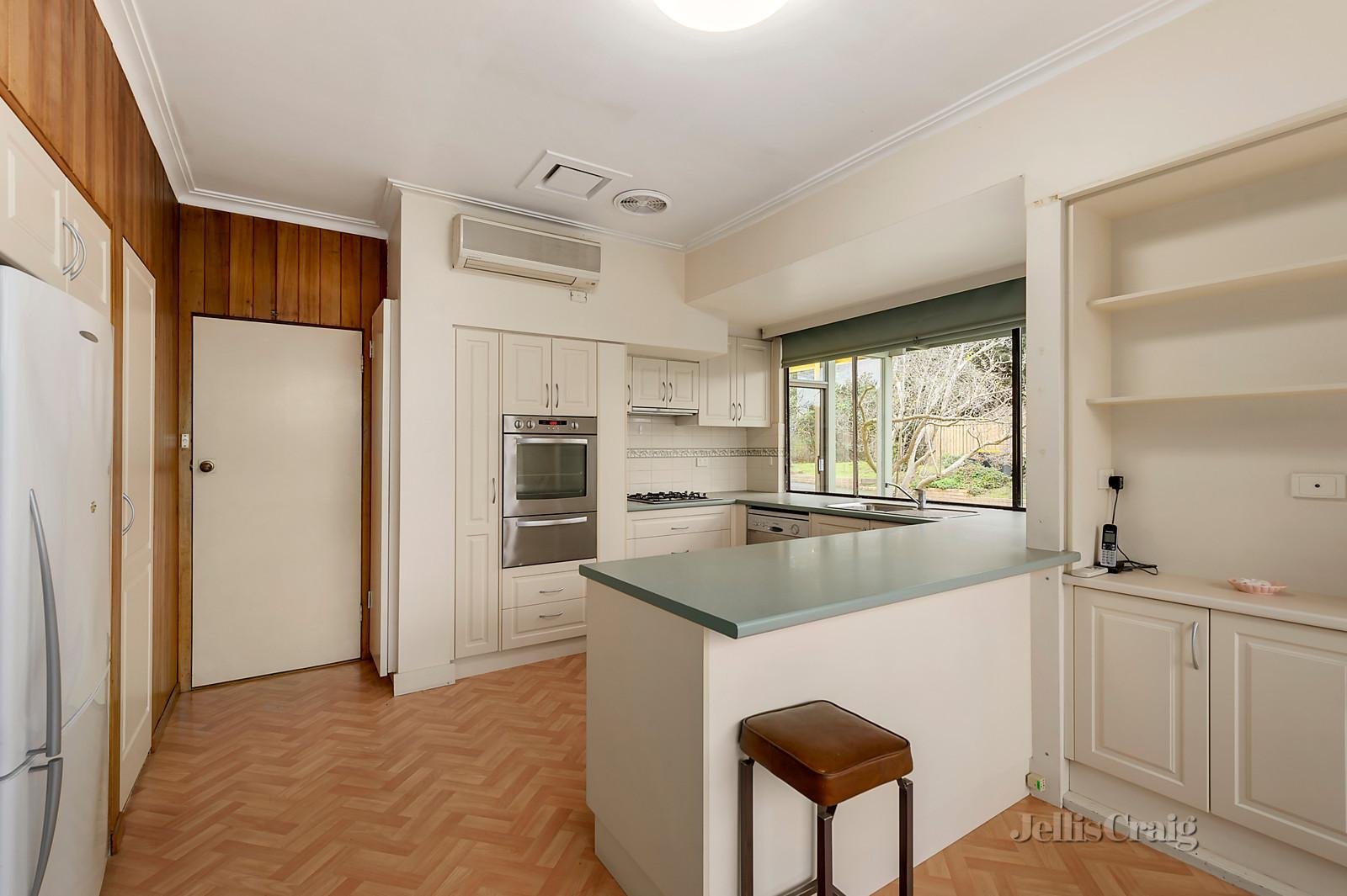 7-9 Orchard Grove, Warrandyte image 5