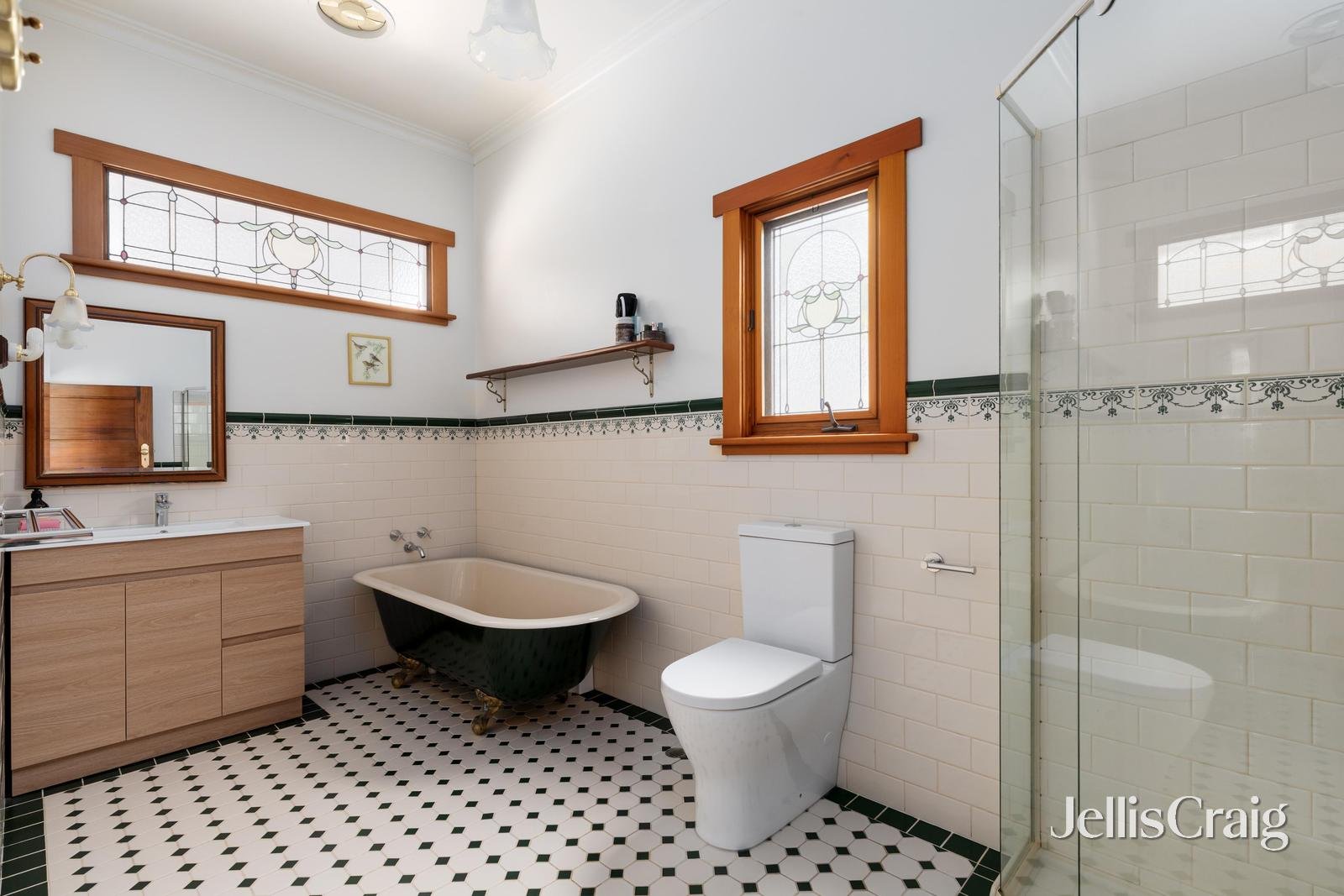 7 Adam Street, Bentleigh image 9