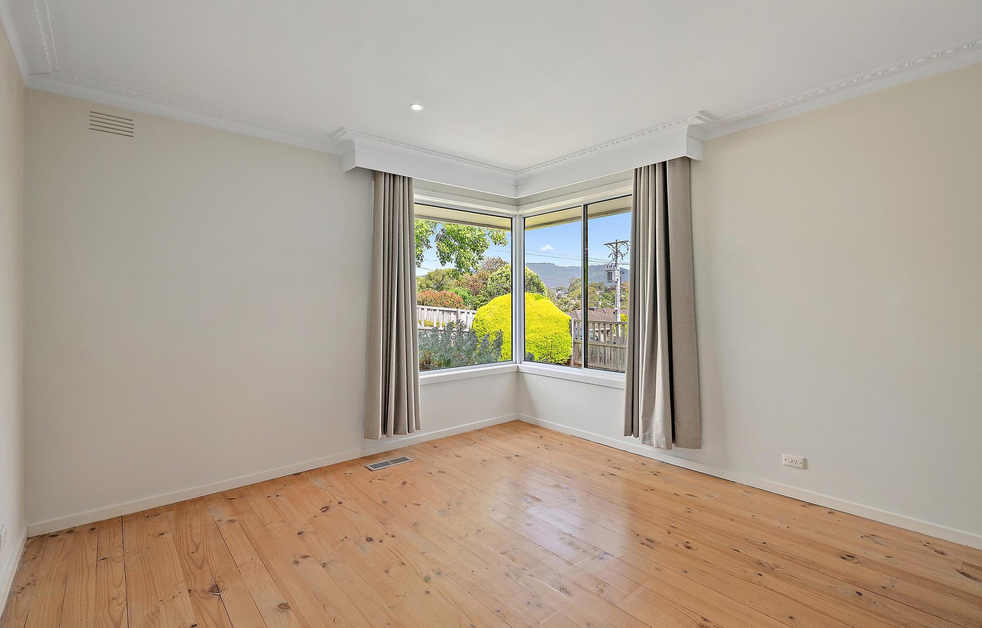 7 Aintree street, Mooroolbark image 5