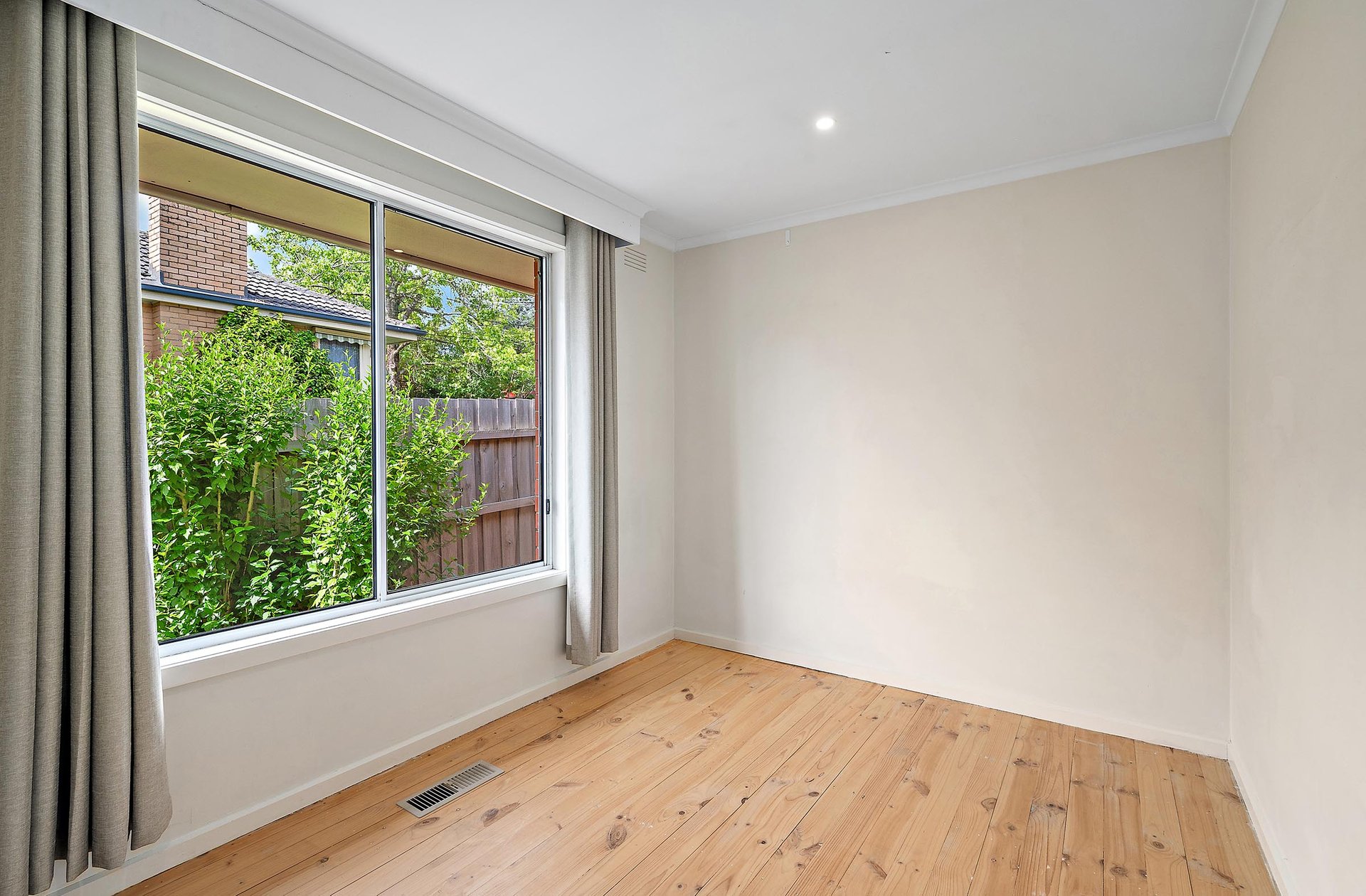 7 Aintree street, Mooroolbark image 6