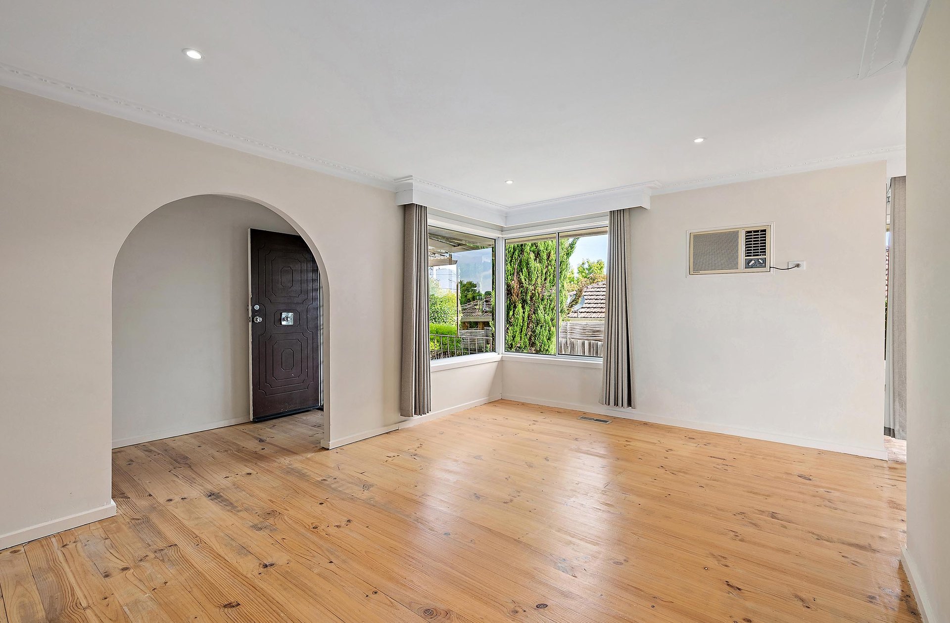 7 Aintree street, Mooroolbark image 8