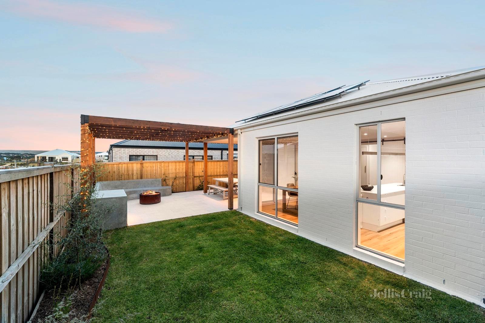 7 Albatross Grove, Point Lonsdale image 12