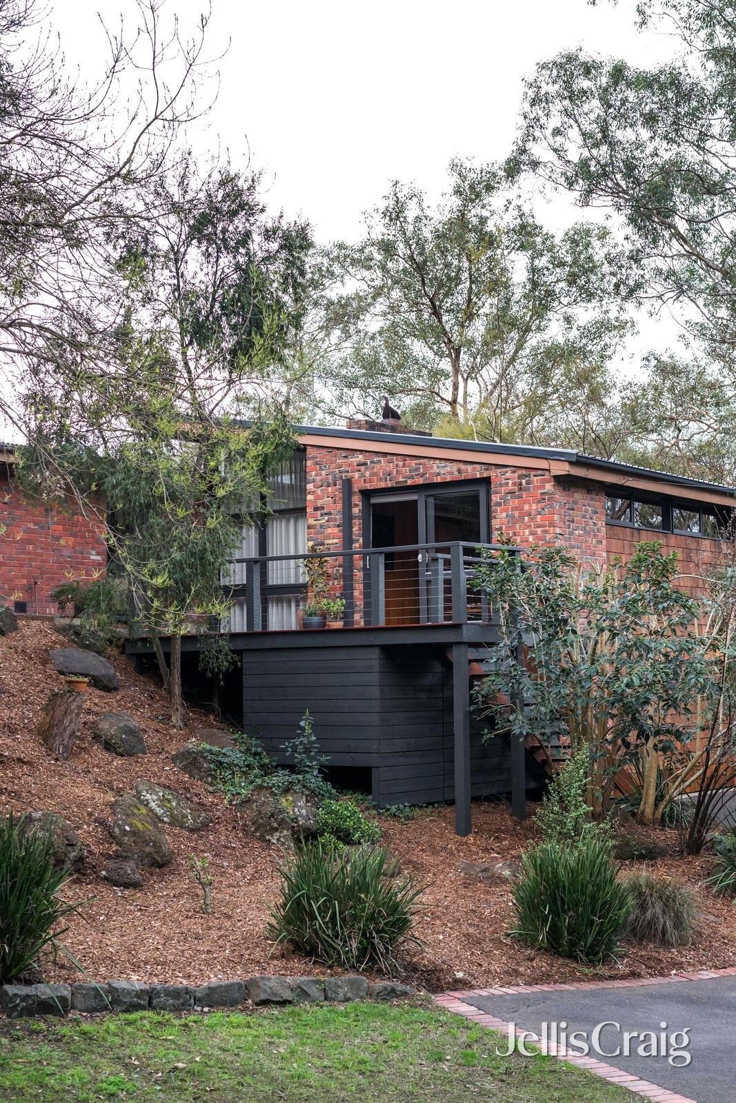 7 Allison Crescent, Eltham North image 2