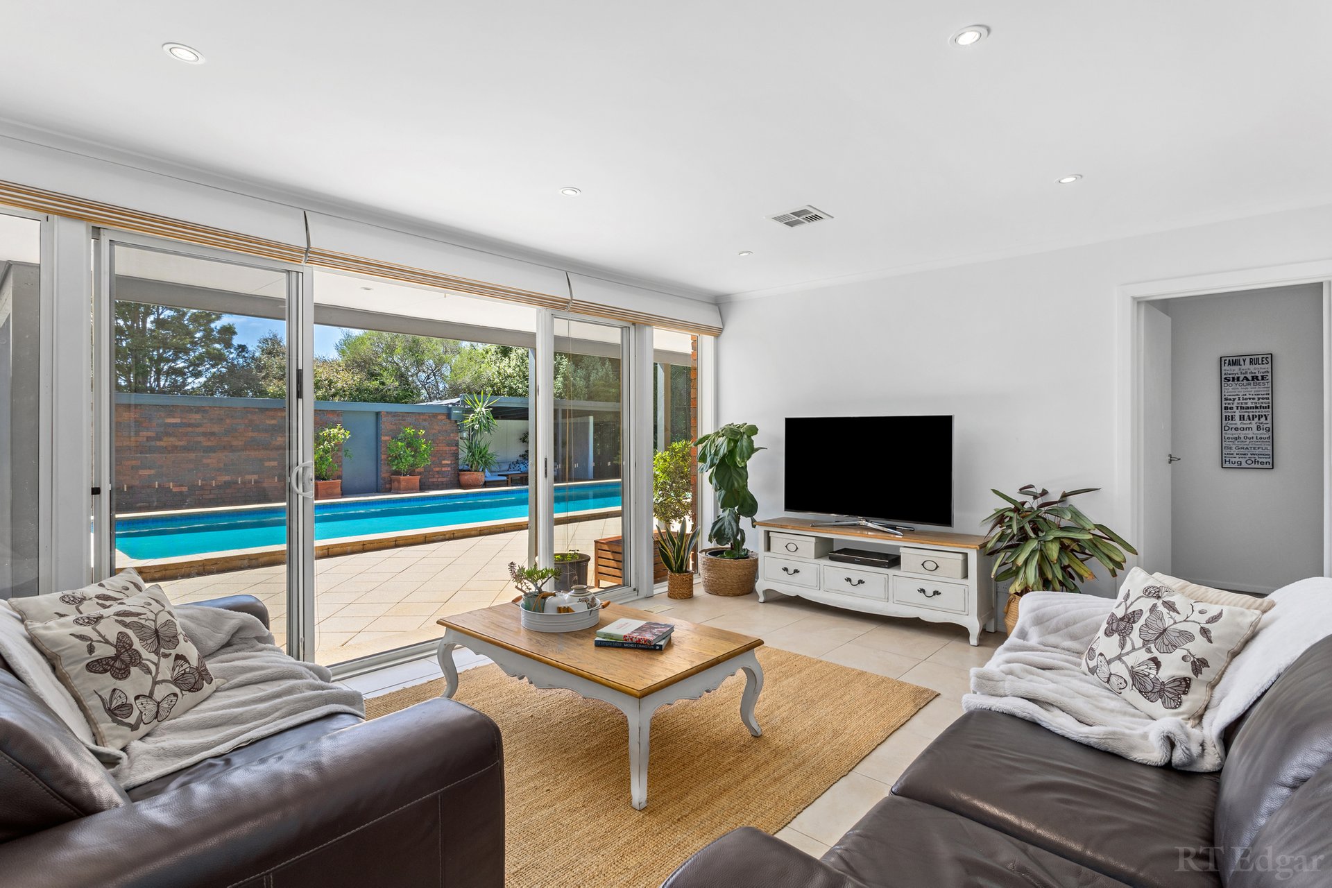 Property Gallery Thumbnail 7