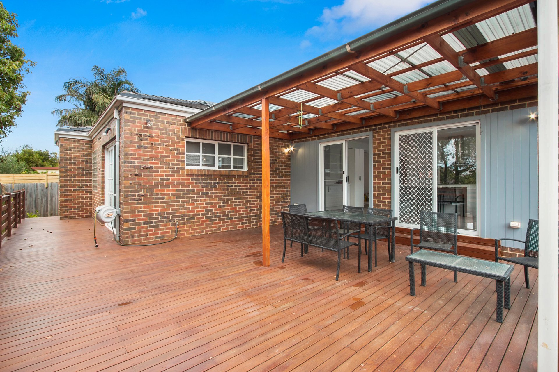 7 Angus Court OAKLEIGH SOUTH