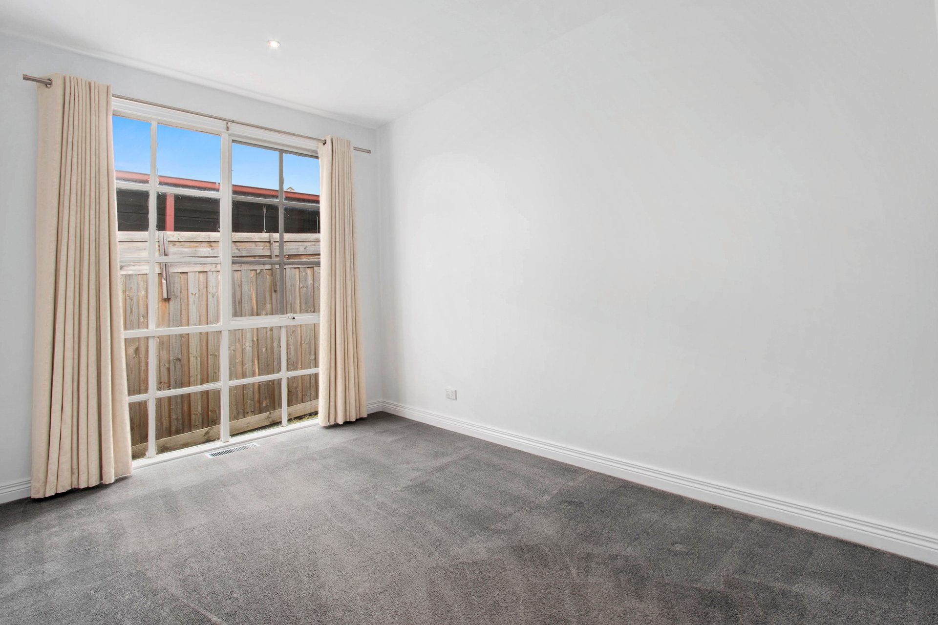 7 Angus Court OAKLEIGH SOUTH