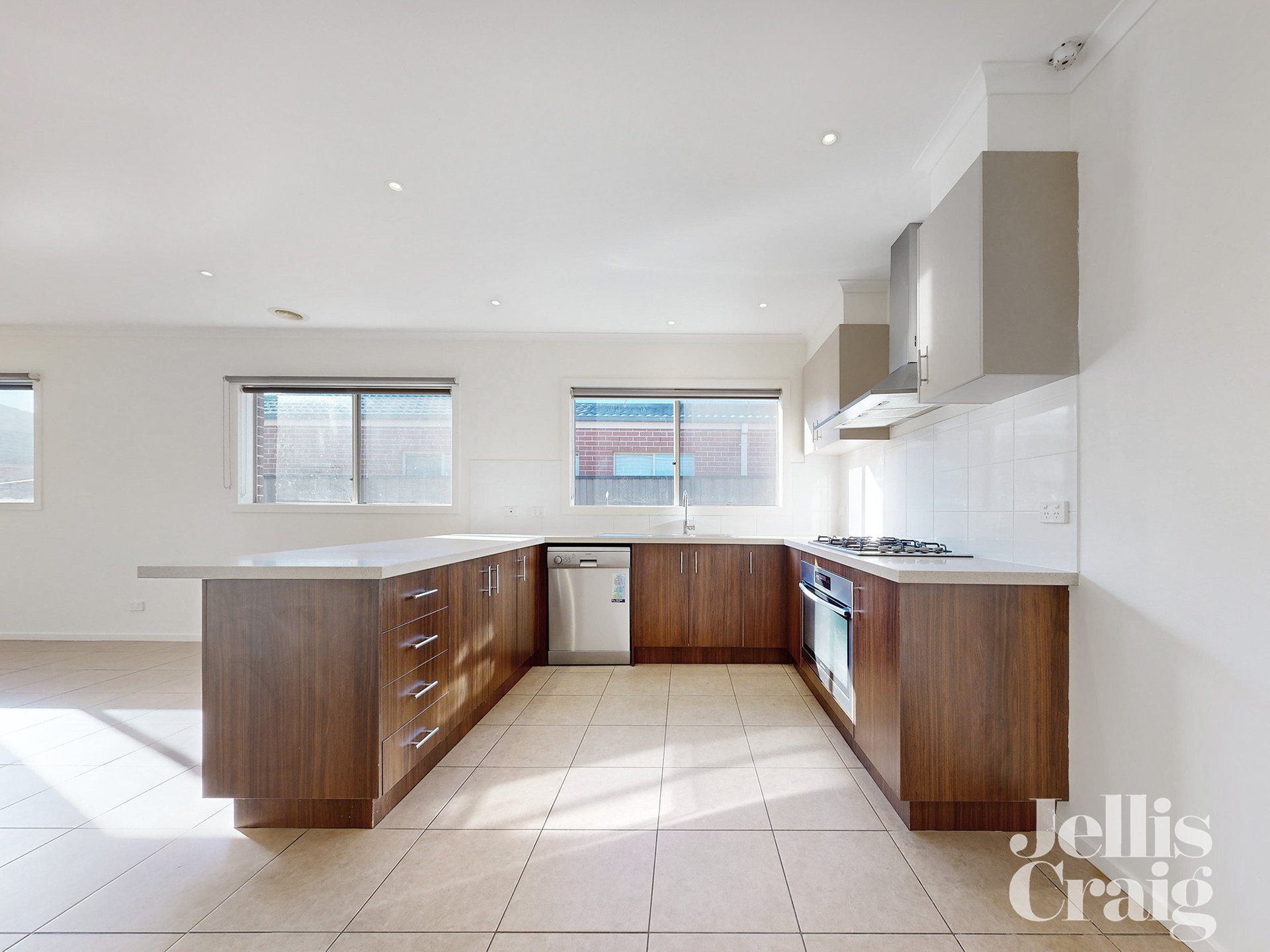 7 Appaloosa Grove, Clyde&nbsp;North image 4