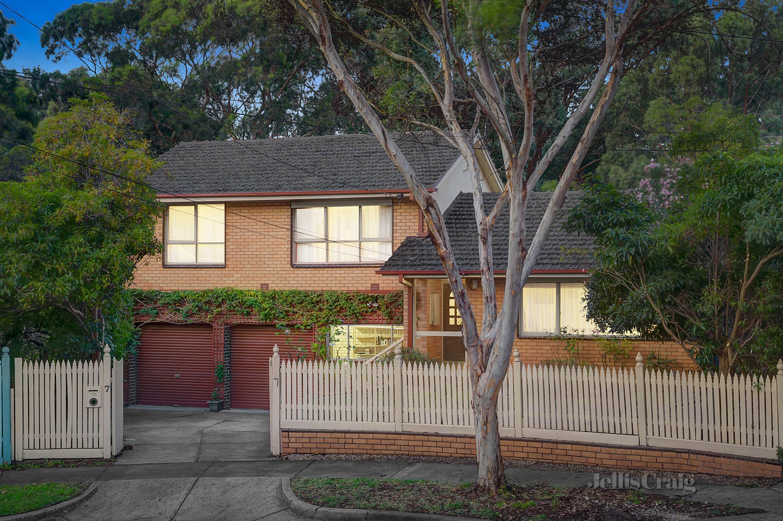 7 Apple Court, Burwood East image 5