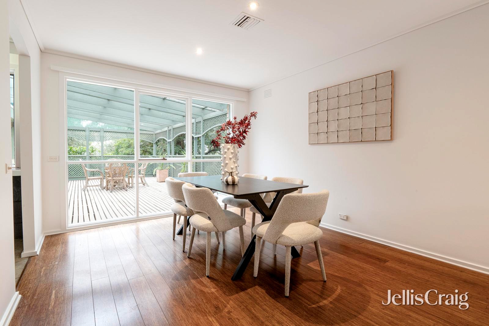 7 Arcola Court, Eltham image 4