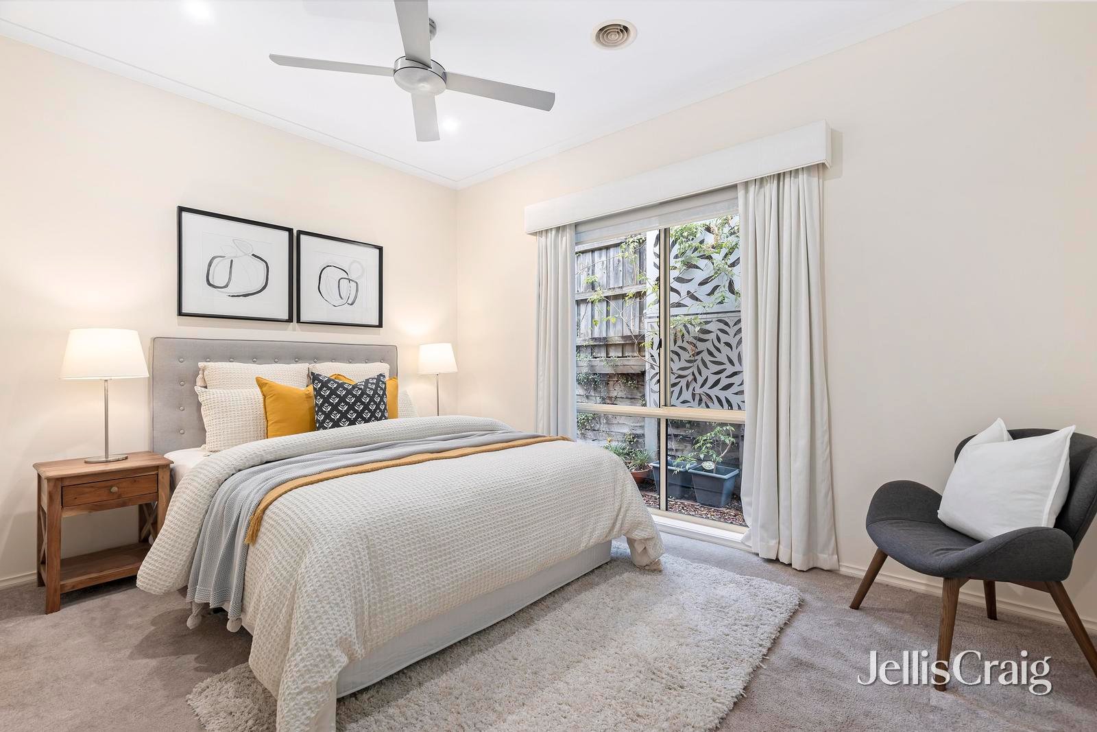 7 Arlington Walk, Vermont image 7