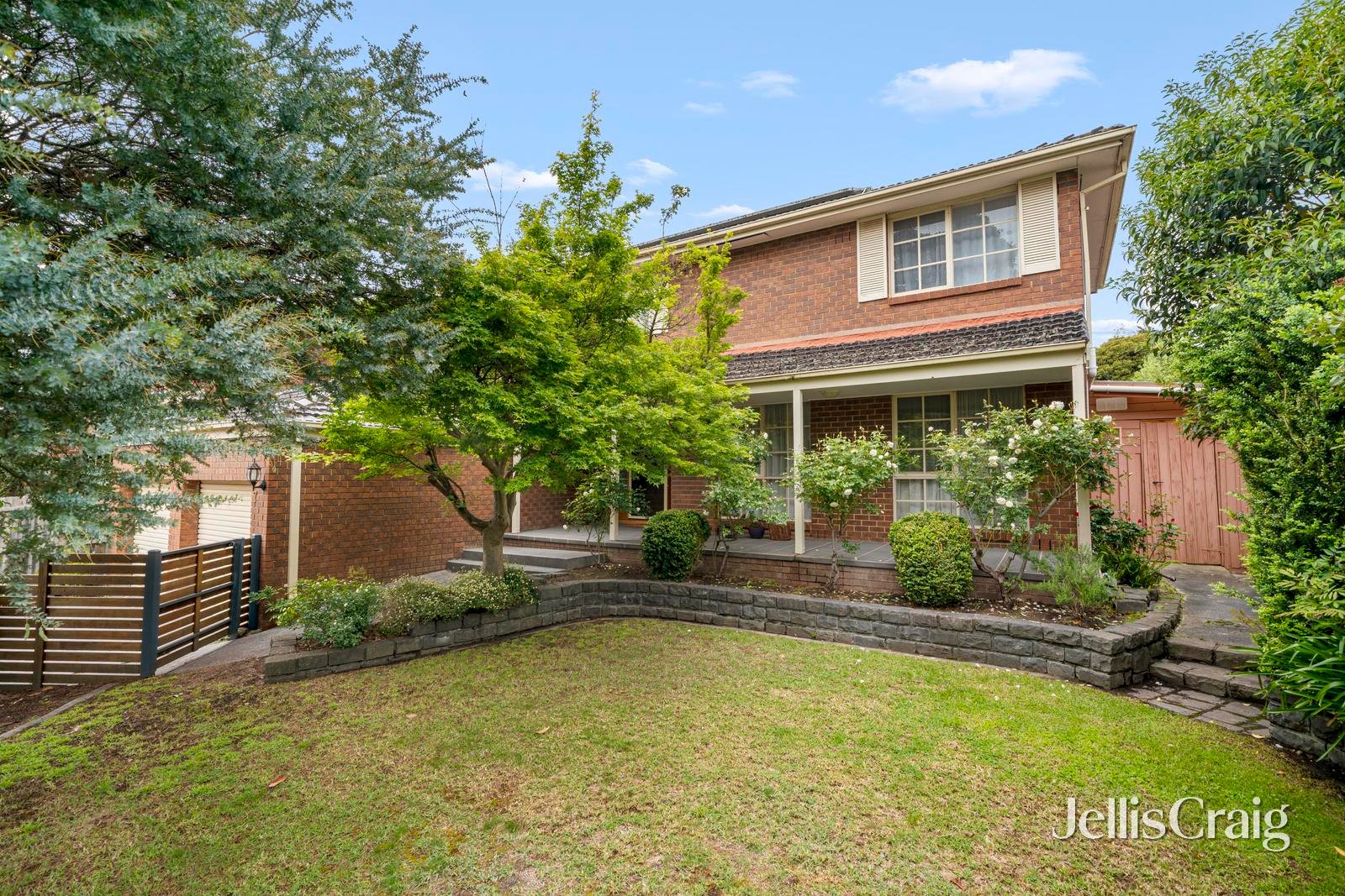 7 Aston Heath, Glen Waverley image 1