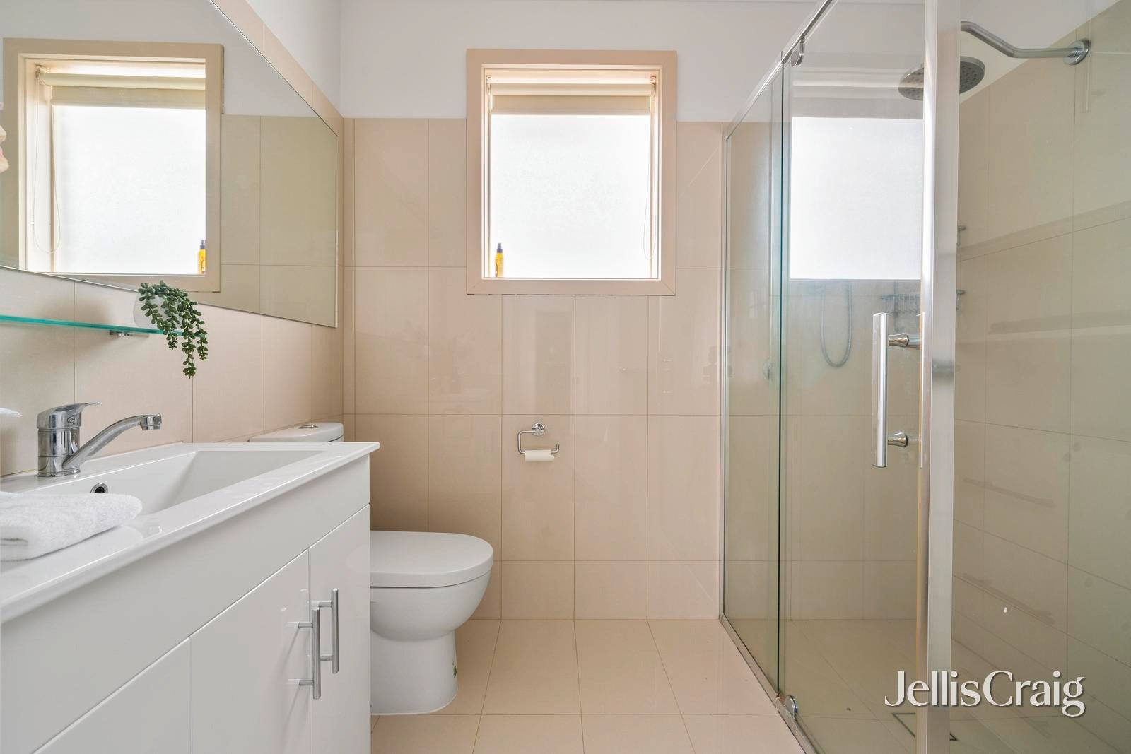 7 Aston Heath, Glen Waverley image 7