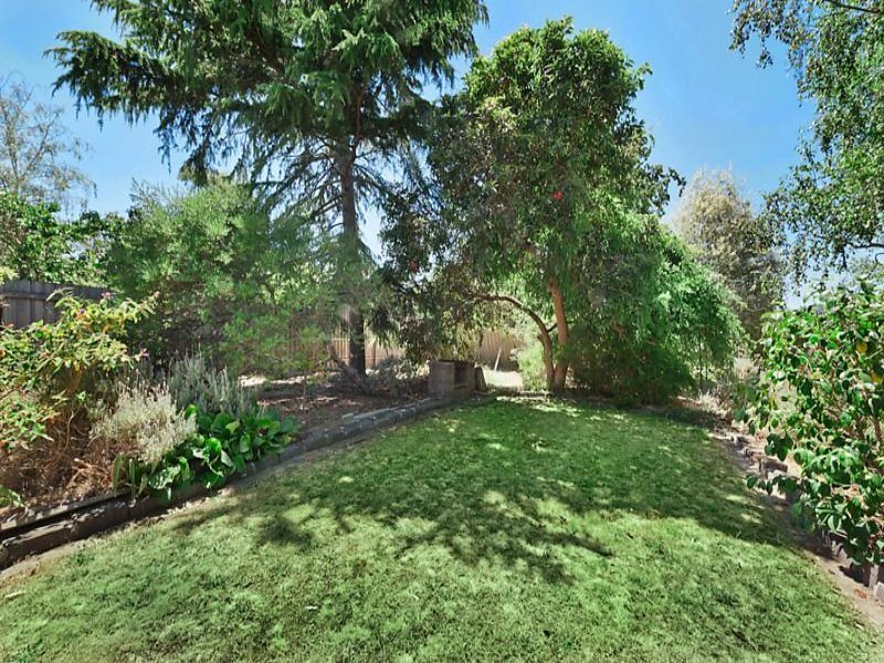 7 Atkins Avenue, Glen Iris image 4