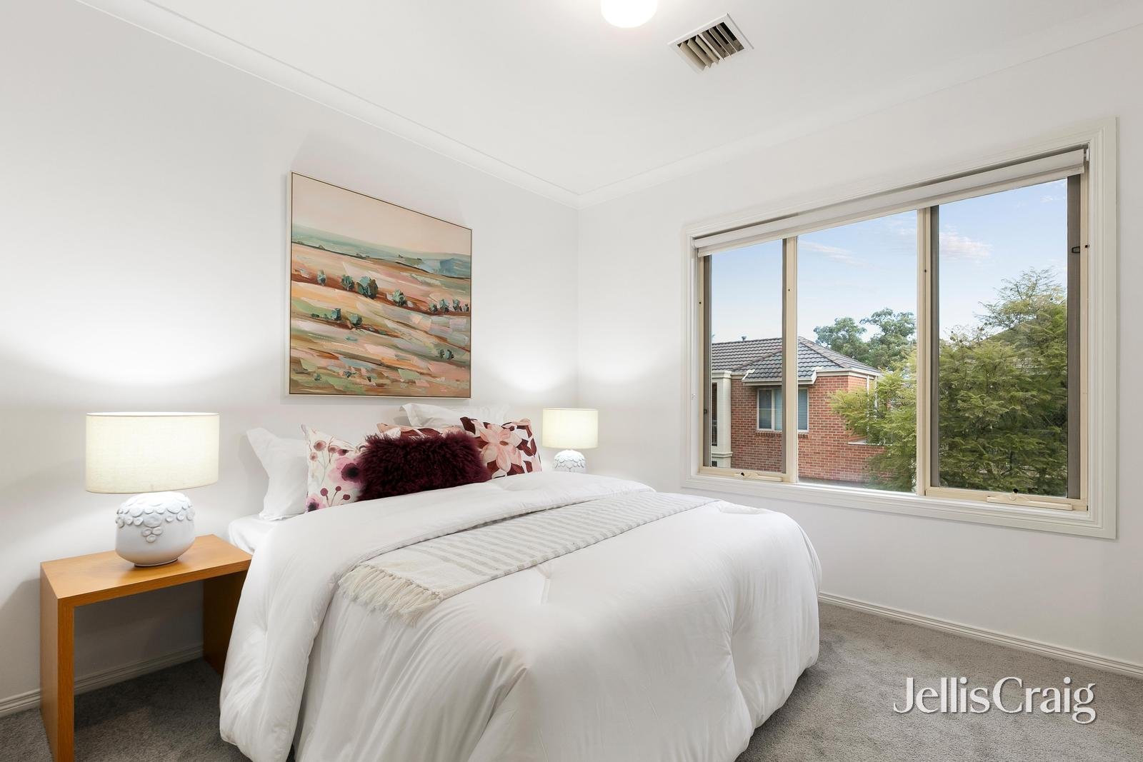 7 Autumn Grove, Mitcham image 6