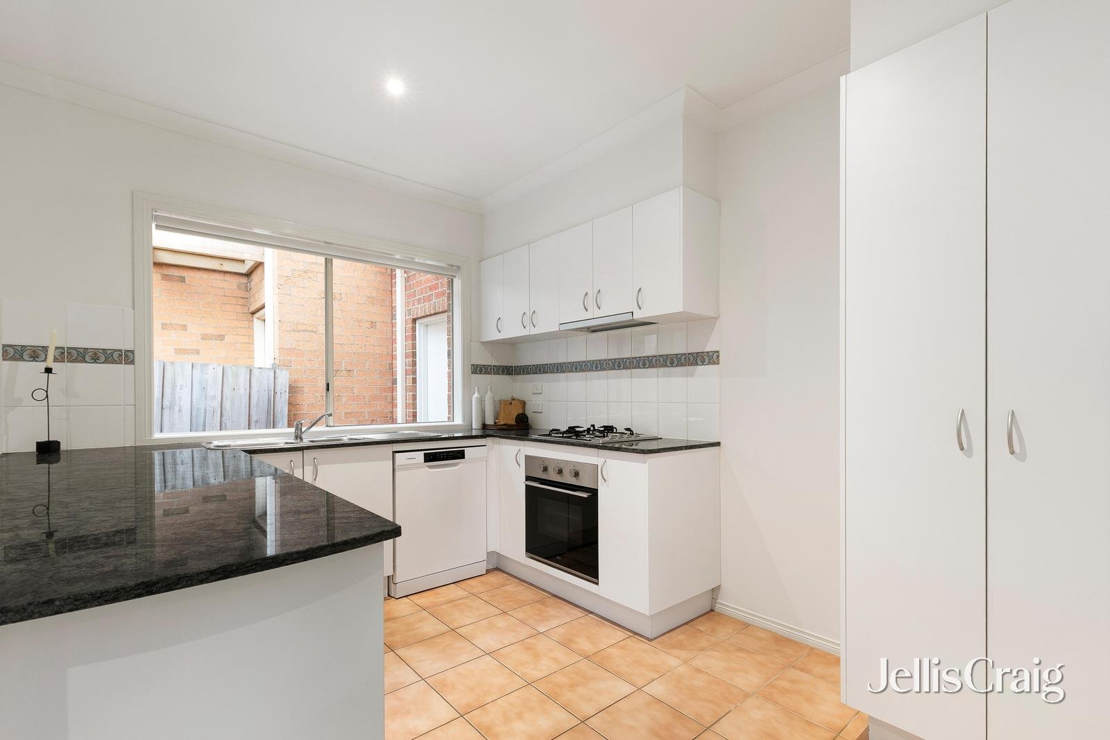 7 Autumn Grove, Mitcham image 12