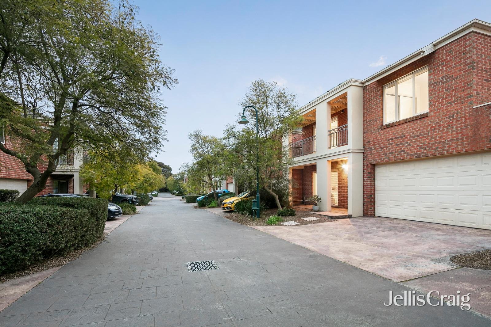 7 Autumn Grove, Mitcham image 14