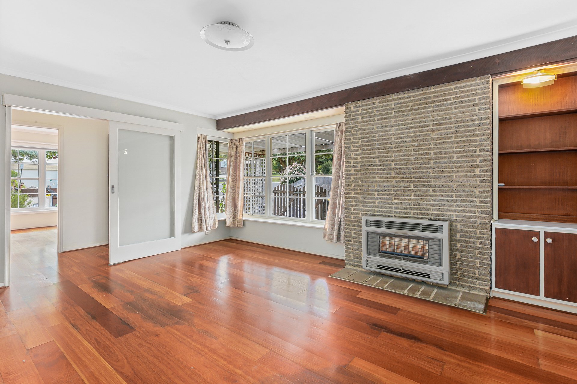 7 Balmoral Court, Glen Waverley image 3