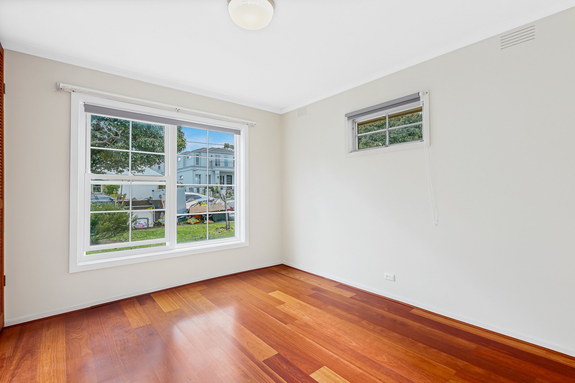 7 Balmoral Court, Glen Waverley image 6
