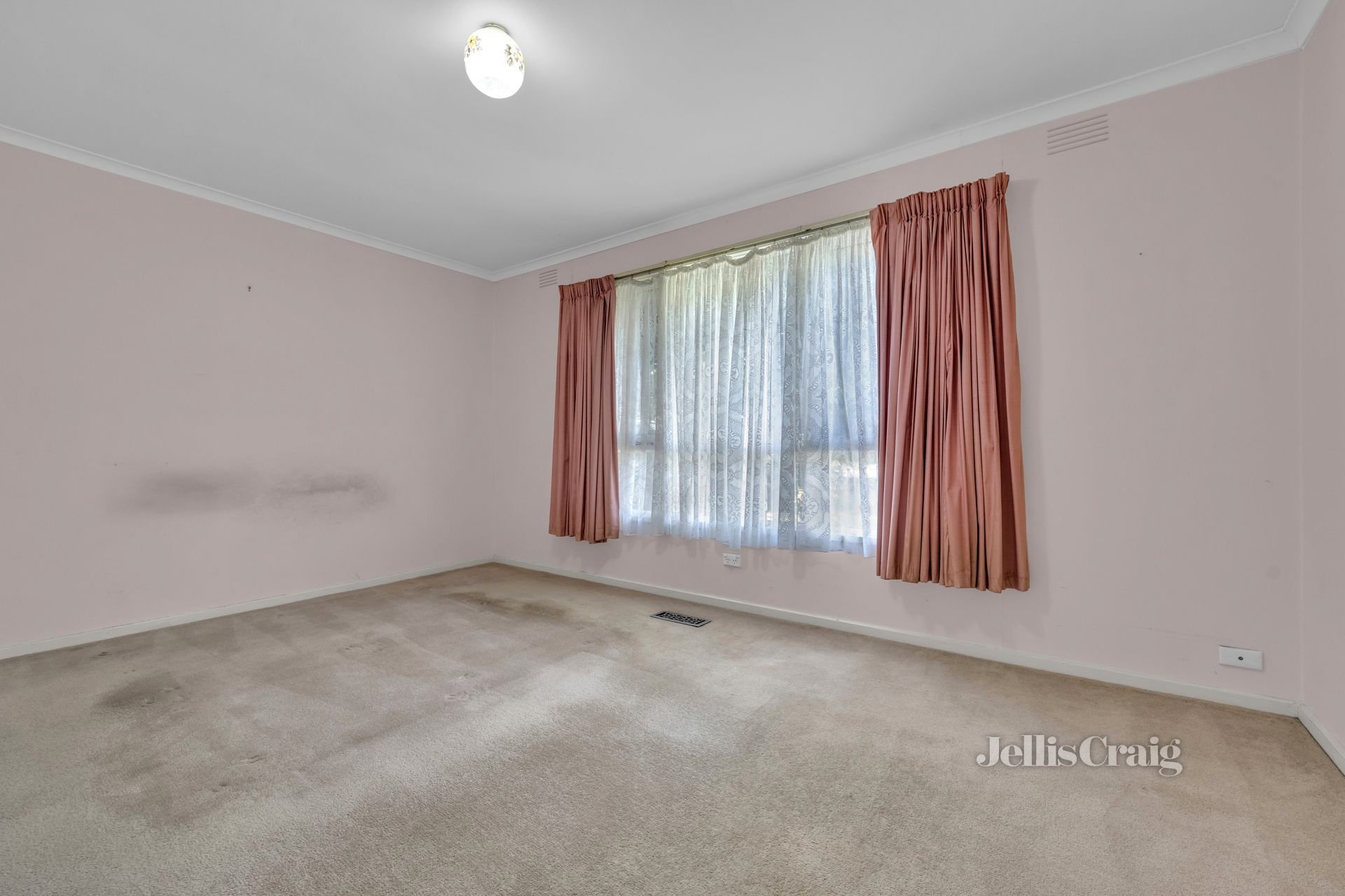 7 Bambra Court, Mount Waverley image 4