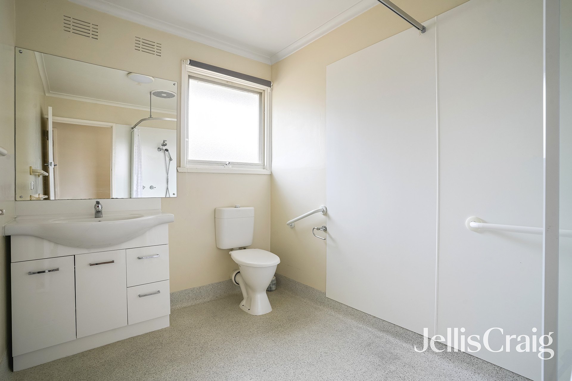 7 Baringhup Street, Cheltenham image 8
