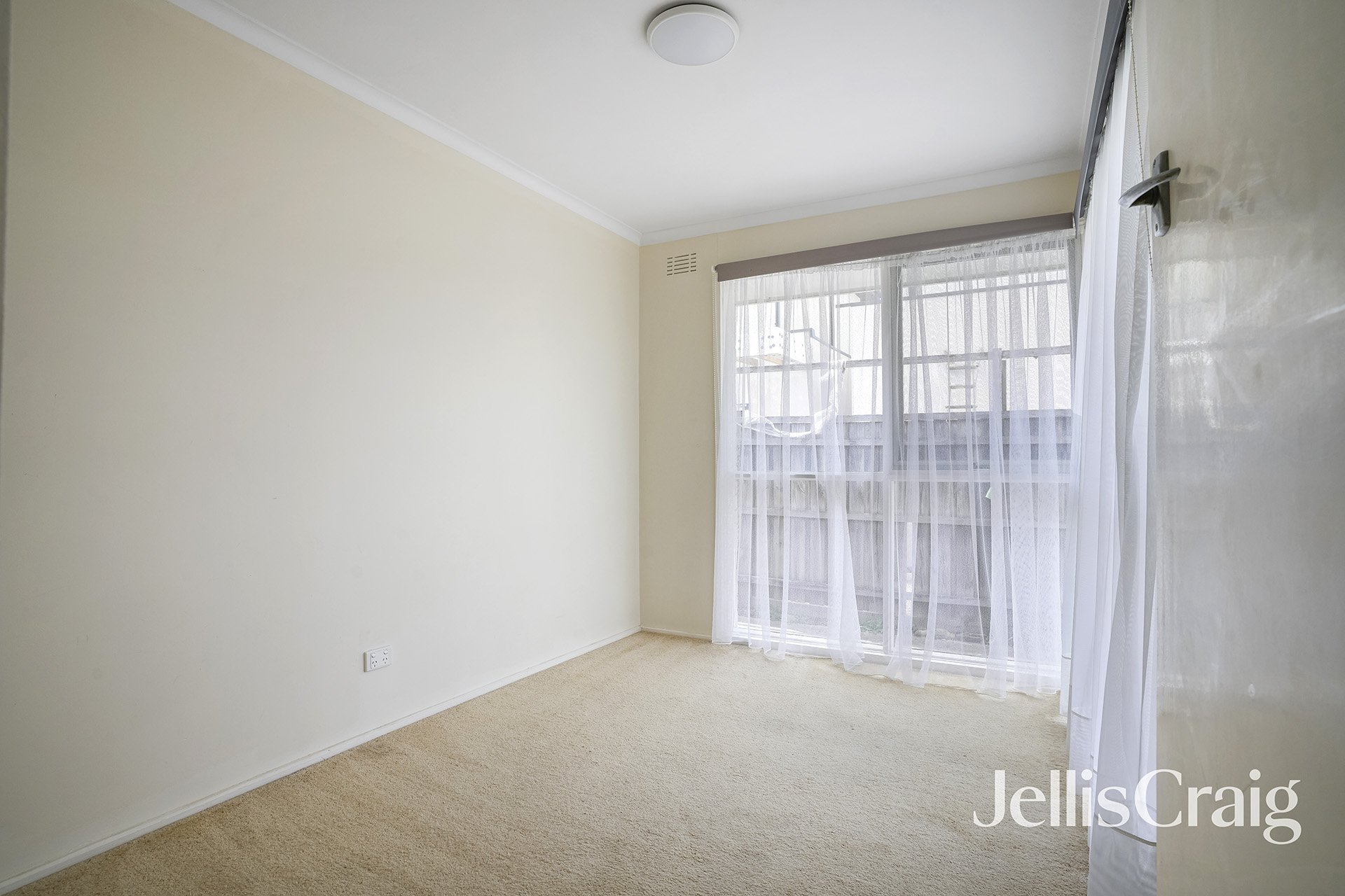 7 Baringhup Street, Cheltenham image 7
