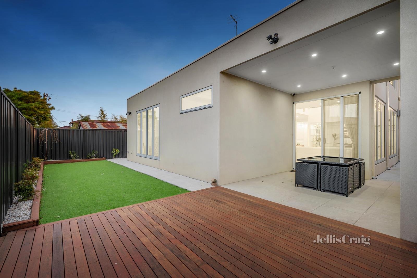 7 Barry Road, Burwood East image 12