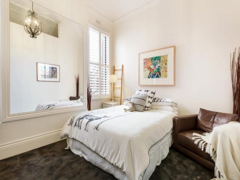 Property Gallery Thumbnail 6