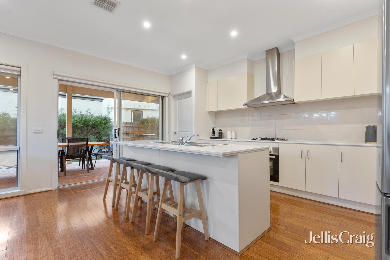 7 Beal Street, Mount Waverley image 4