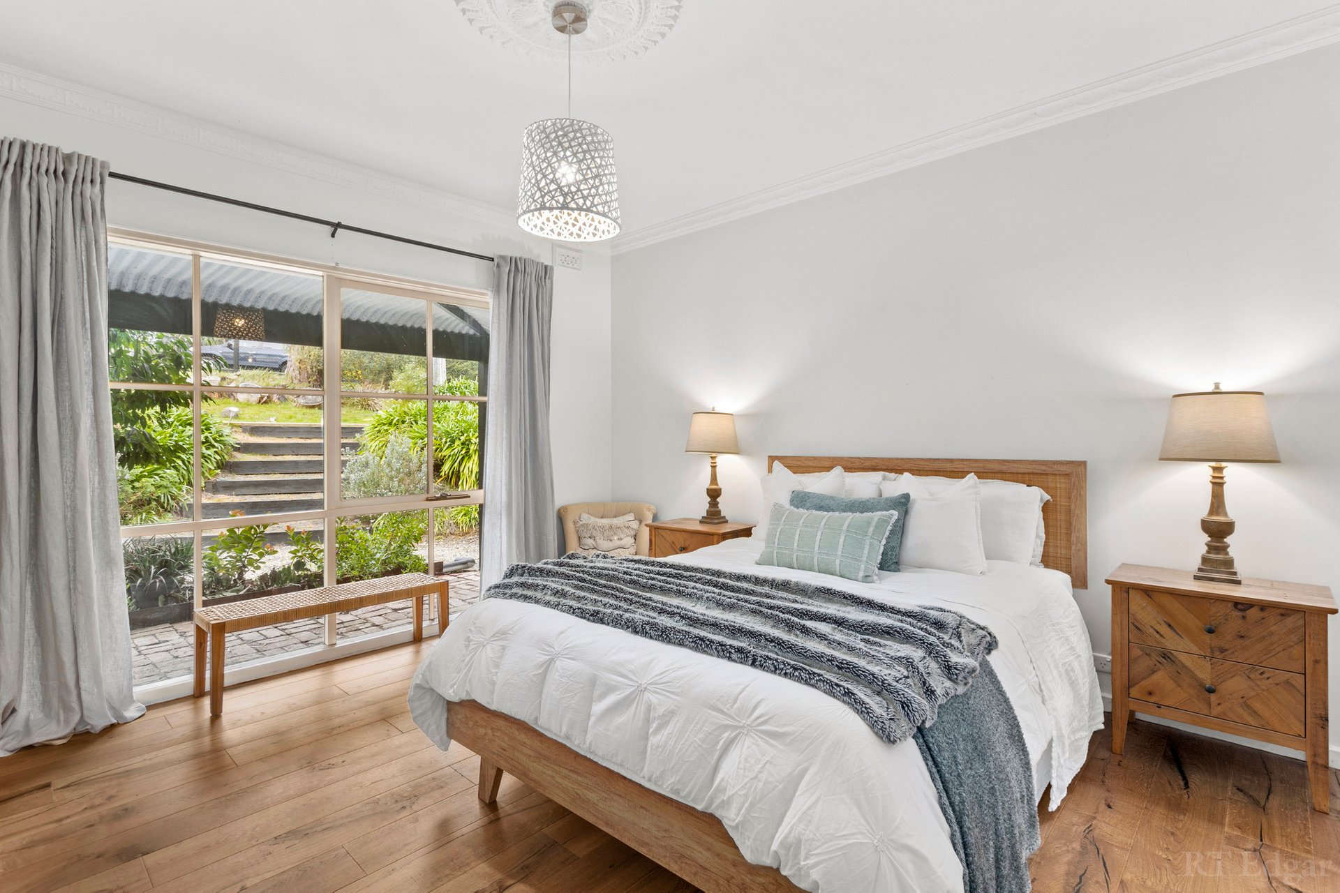 Property Gallery Thumbnail 6