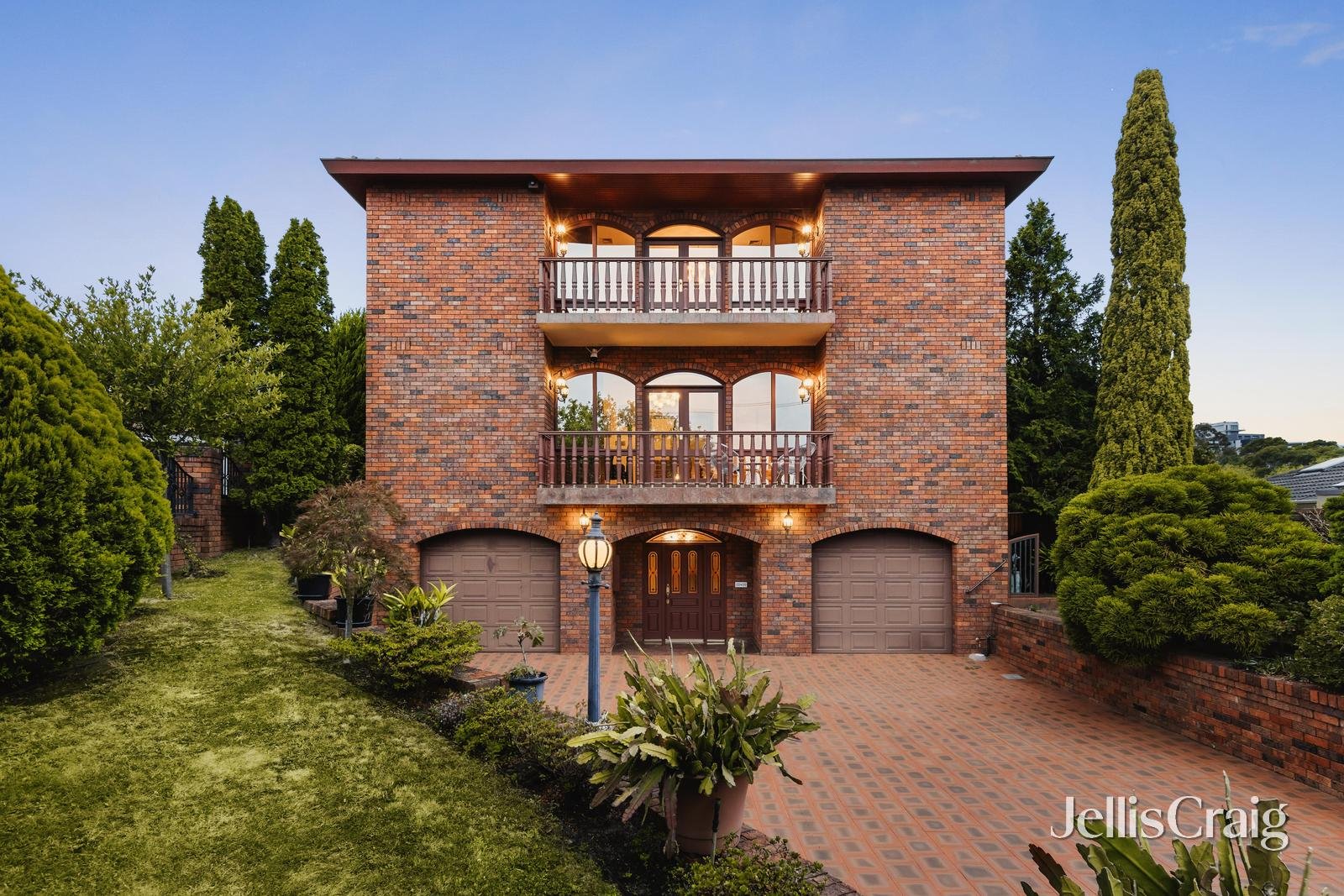 7 Benalong Court, Doncaster image 21