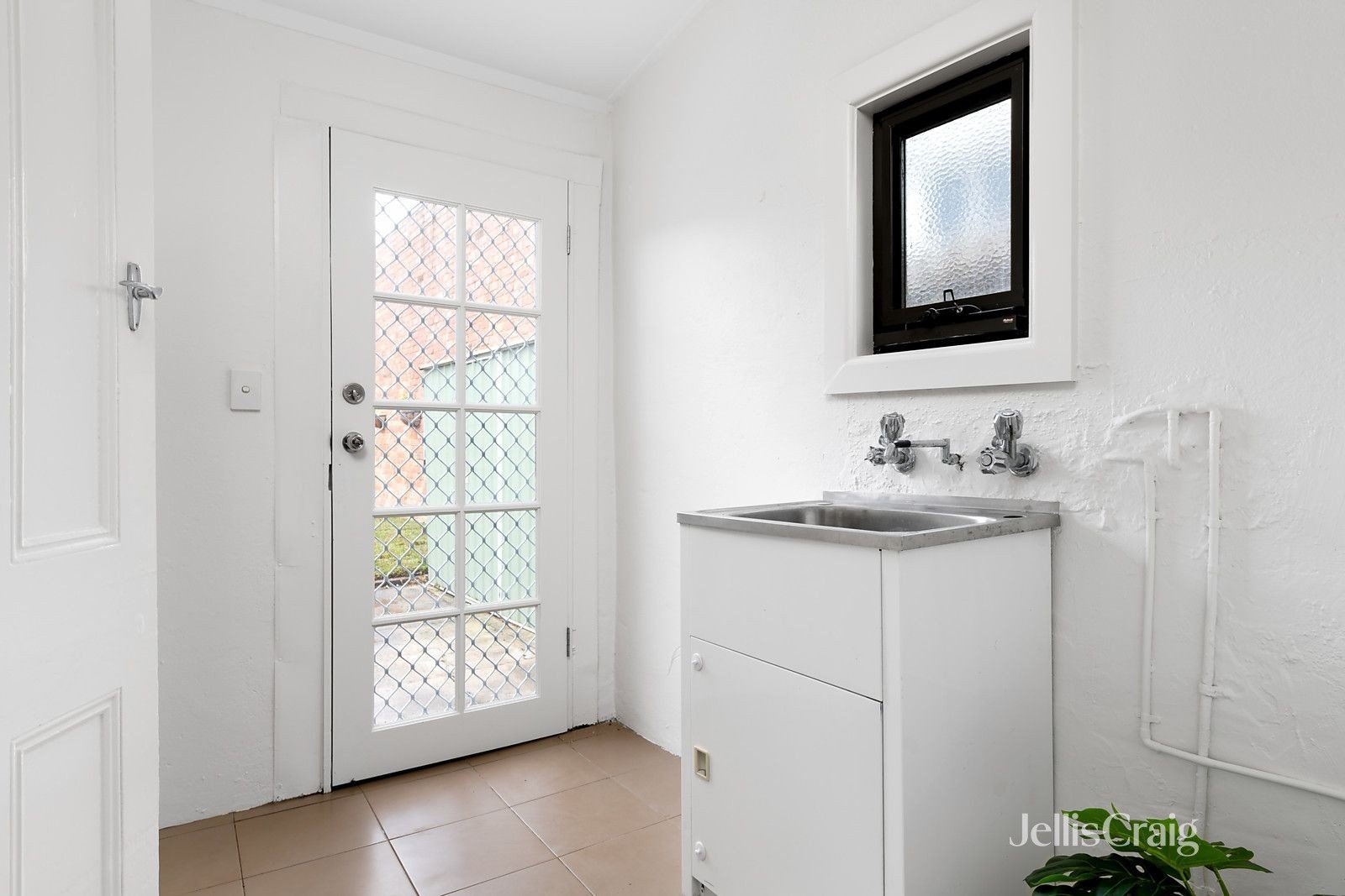 7 Bennie Street, Brunswick image 7
