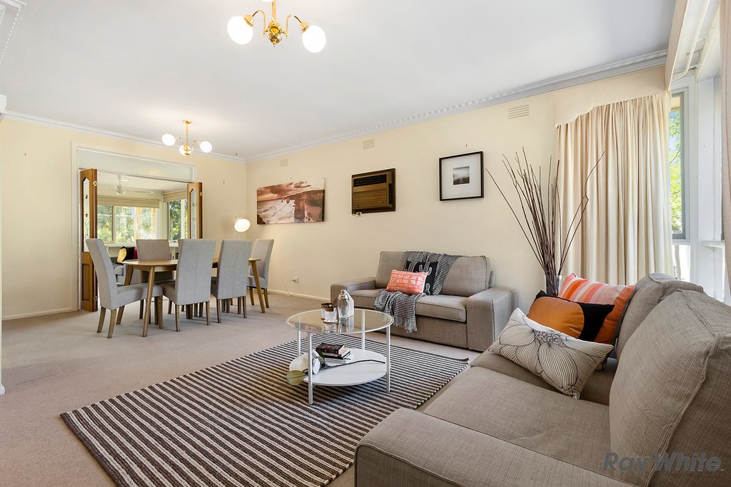 7 Benwerrin Drive, Burwood East image 3
