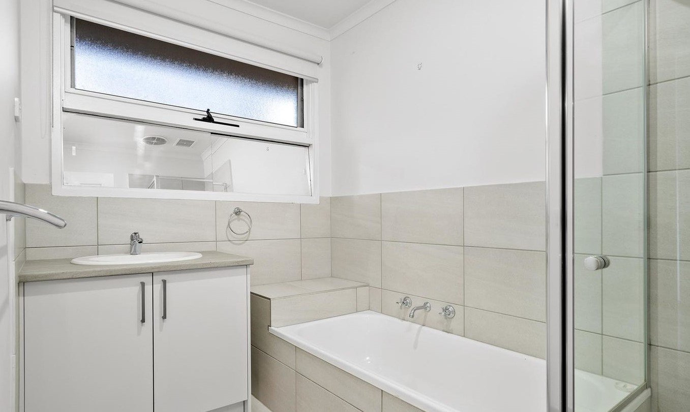 7 Black Springs Road, Chirnside Park image 6