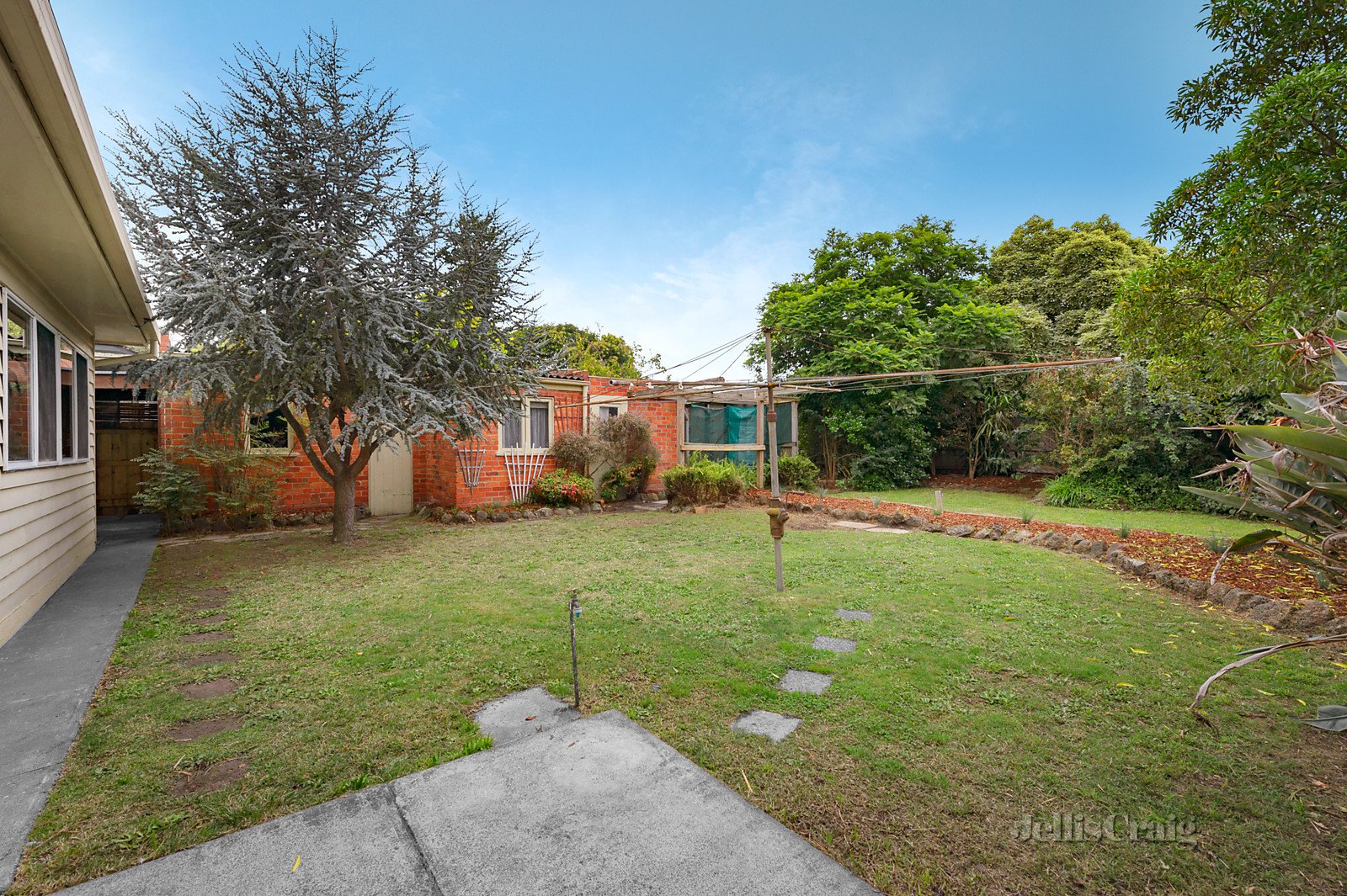 7 Bordeaux Avenue, Blackburn image 2