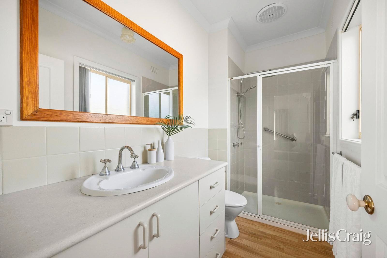 7 Bourke Crescent, Geelong image 12