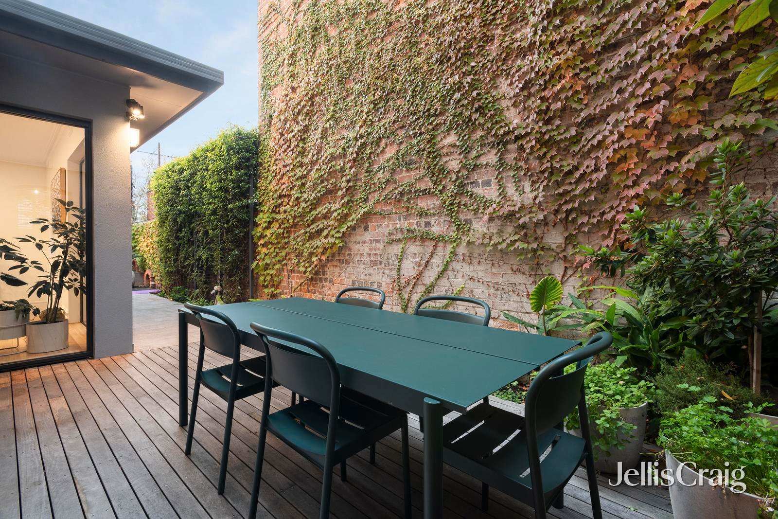 7 Bowen Street, Richmond image 5