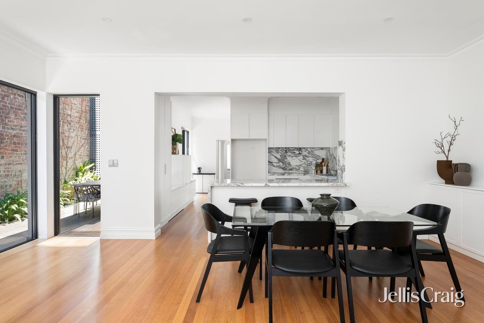 7 Bowen Street, Richmond image 8