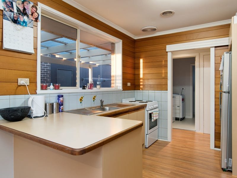 7 Bristol Court, Kilsyth image 4
