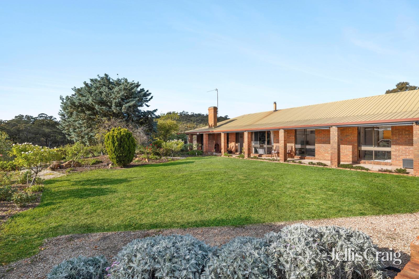 7 Broad Road, Campbells&nbsp;Creek image 1