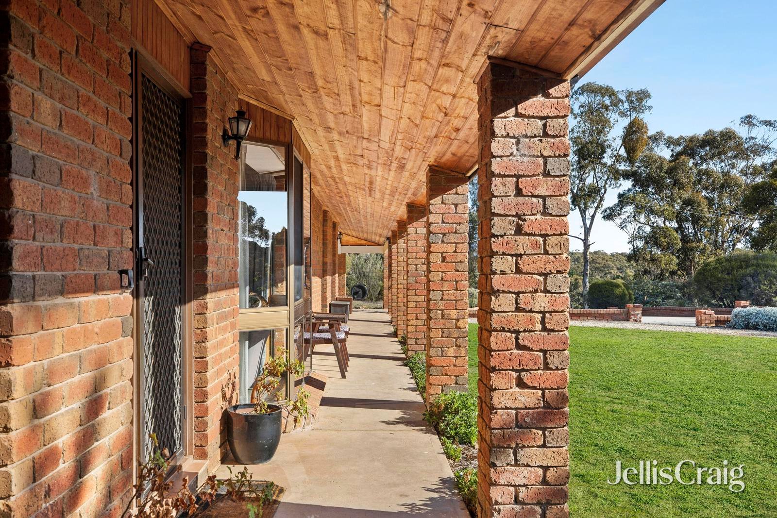 7 Broad Road, Campbells&nbsp;Creek image 2